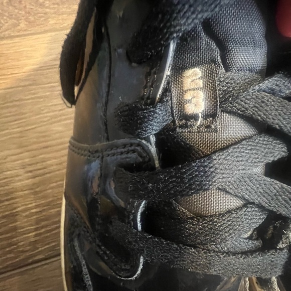 Nike Air Jordan 1 Low Patent leather - Picture 5 of 12